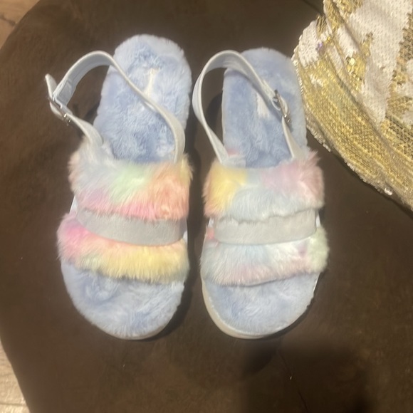 KOOLABURRA UGGS!! NEW MUST HAVE 💜💛🤍 - Picture 2 of 3